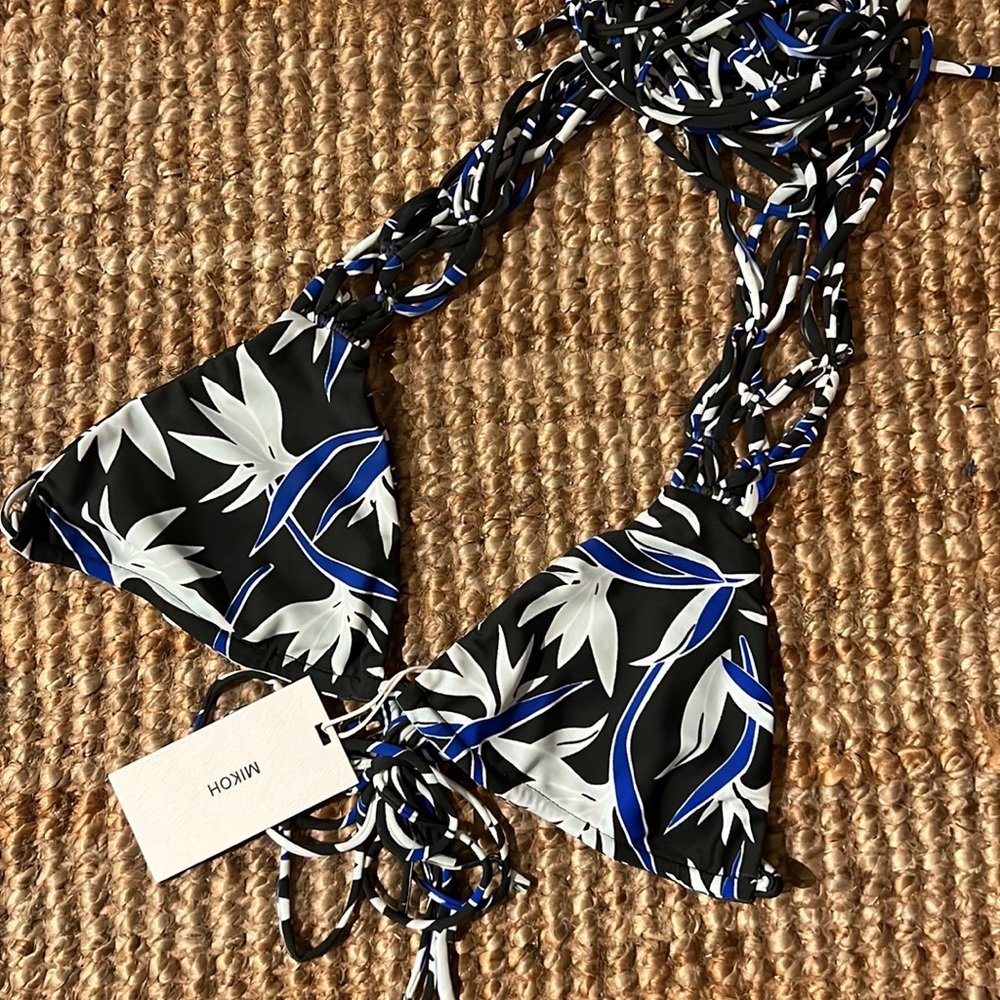MIKOH Venezuela Crotched triangle top in Bird of Paradise Jungle NWT